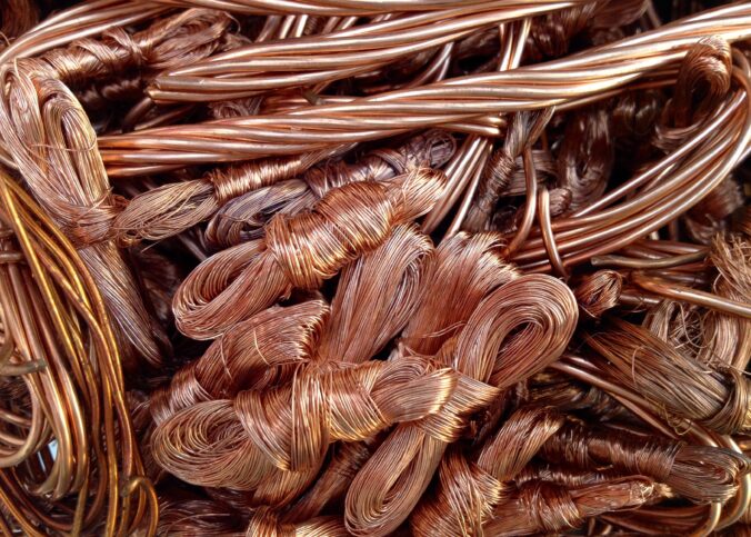 Como lucrar com a reciclagem de cabos de cobre hoje