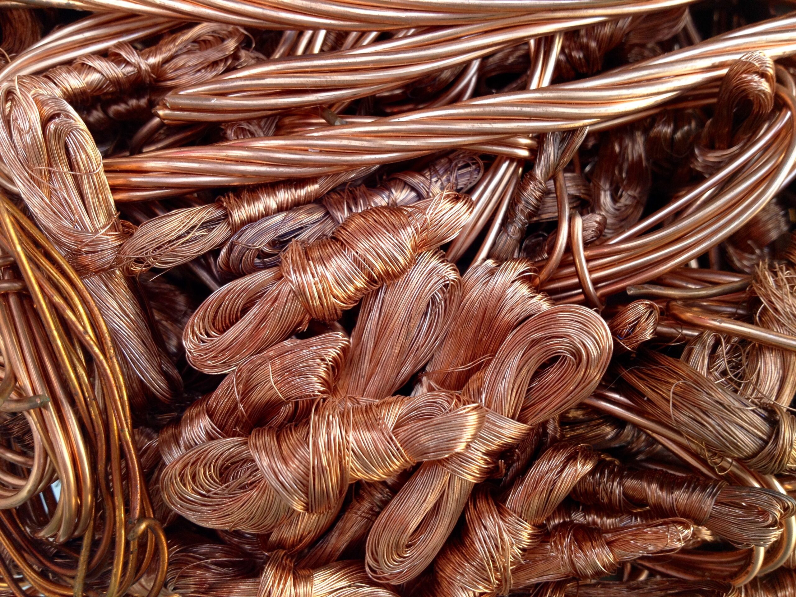 Como lucrar com a reciclagem de cabos de cobre hoje