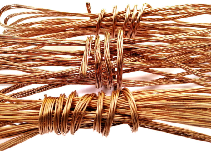 Como vender cobre descascado e lucrar mais que na sucata comum?